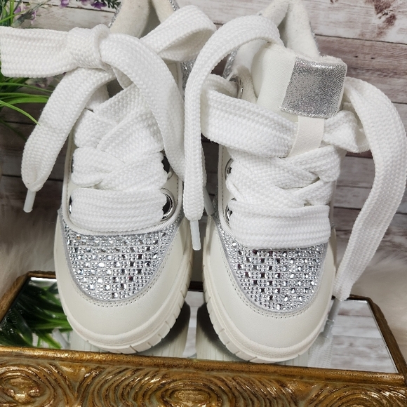 GIANNI BINI, Stylish White, Silver and clear stones, Women's Sneakers, Sz 8.5M - Picture 3 of 11